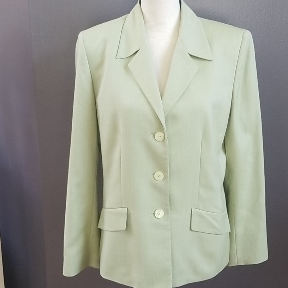 Suit- Kasper Jacket w/Skirt